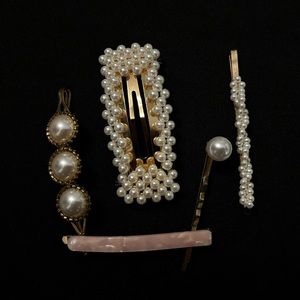 Pearl hair clips